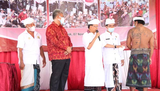 Gubernur Bali, Wayan Koster Ukir Sejarah Selesaikan Konflik Agraria di Desa Sumberklampok Seluas 612 Hektar