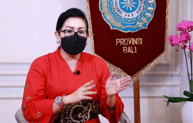 Ny Putri Koster: Jadilah Perempuan Tangguh di Segala Medan