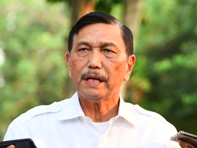 Luhut Tegaskan PPKM Level 3 saat Nataru Batal