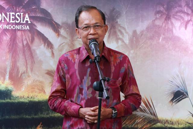 Toast Arak Sandikala Cocktail Bersama President Director PT. Indo Pacific Sheraton (Marriott) dan Walikota/Bupati Se-Bali