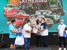 Wagub Cok Ace Hadiri Acara Kumpul Bersama Komunitas Penggemar Mobil Kuno Wagub Cok Ace Hadiri Acara Kumpul Bersama Komunitas Penggemar Mobil Kuno