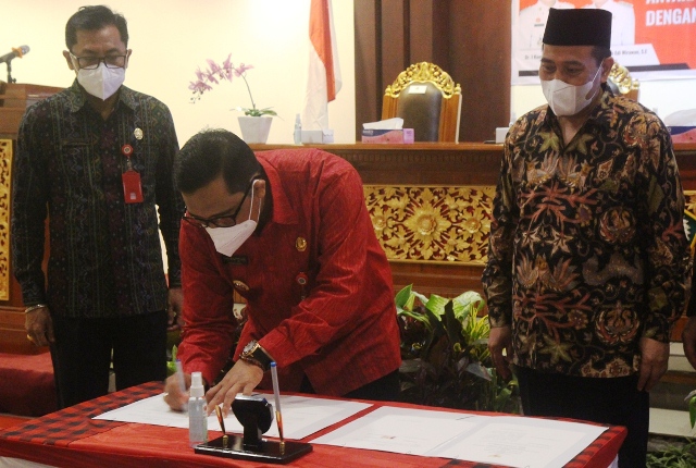 Tingkatkan Kualitas Pelayanan Publik, Pemkab Tabanan Teken MoU bersama Ombudsman RI