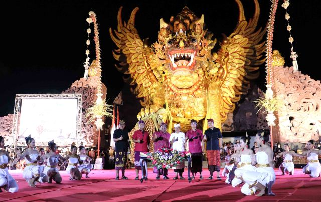 Bupati Buleleng Ingin Jadikan RTH Bung Karno Destinasi Pariwisata Nasional