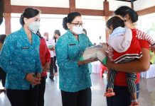 Cegah Stunting TP PKK Bali Gelar Aksi Sosial Berbakti dan Berbagi Cegah Stunting TP PKK Bali Gelar Aksi Sosial Berbakti dan Berbagi