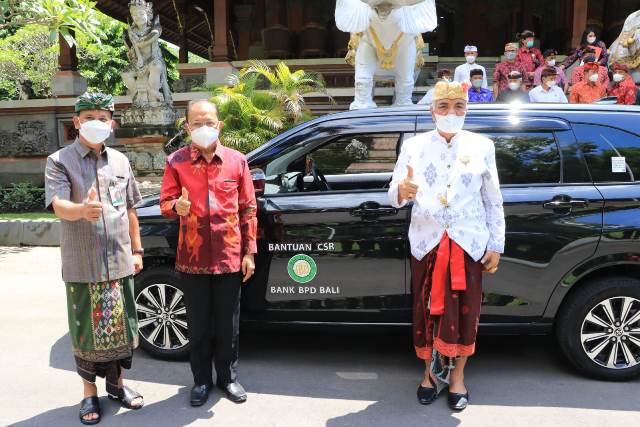 Gubernur Koster Terus Berjuang Menguatkan Desa Adat di Bali