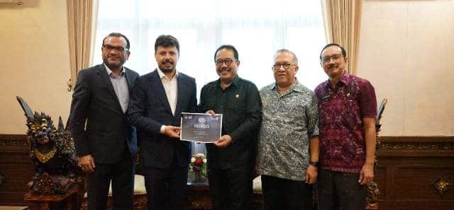 Bertemu Presiden WTFI, Wagub Cok Ace Dukung Pelaksanaan Annual Meeting GTF 2022