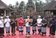 Buka Lomba Barong Bupati Tabanan Ajak Generasi Muda Lestarikan Budaya Buka Lomba Bapang Barong Bupati Tabanan Ajak Generasi Muda Lestarikan Budaya