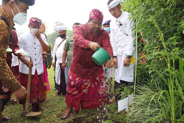 Bupati Suradnyana Ajak Semua Pihak Ikut Jaga Kelestarian Lingkungan