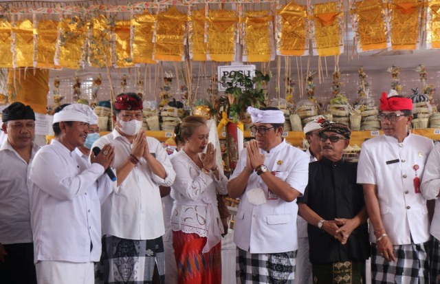 Bupati Tabanan Dukung Gotong Royong Ngaben Massal