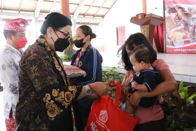 Gerakan Masyarakat Makan Ikan, Ny Putri Koster: Membangun Generasi Emas Sehat Jasmani dan Rohani