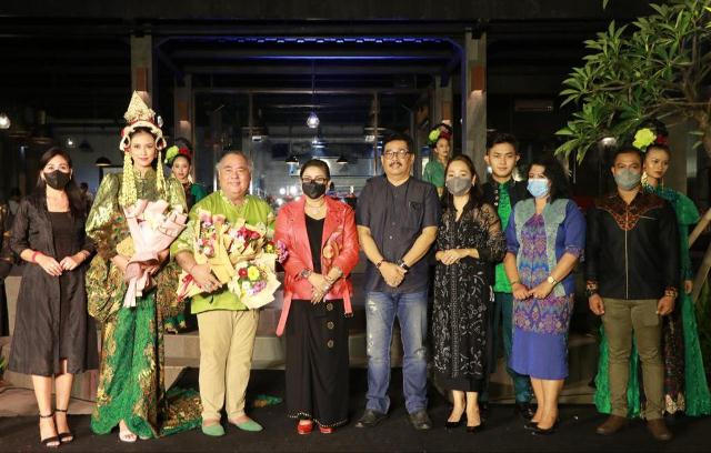 Ketua Dekranasda Bali Buka Bali Wonder Fashion Festival