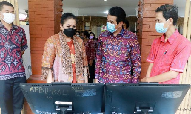 Ny. Putri Koster Buka Program Sekolah Penggerak di SMA Negeri 4 Denpasar