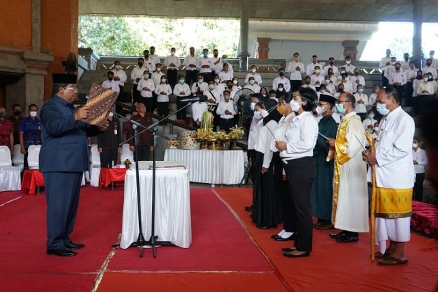 Pelantikan PPPK Tahap II, Bupati Buleleng Dorong Guru Lahirkan Generasi Muda Cemerlang