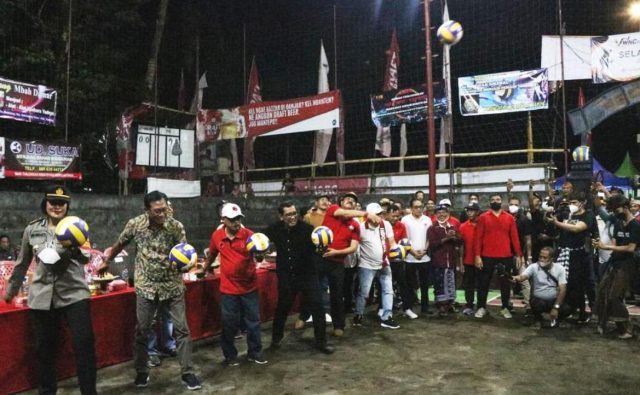 Buka Kejuaraan Bola Voli, Bupati Tabanan Harap Generasi Muda Mampu Kembangkan Potensi Diri