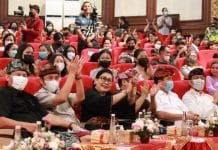 Bulan Bung Karno, Ketua Dekranasda Bali Buka Lomba Desain dan Peragaan Busana Adat Kerja ke Kantor Bulan Bung Karno, Ketua Dekranasda Bali Buka Lomba Desain dan Peragaan Busana Adat Kerja ke Kantor