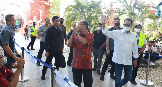 Jelang KTT G20, Gubernur Koster Dampingi Menhub Ceck Terminal Kedatangan Internasional Ngurah Rai