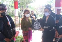 Pakis Bali Gelar Aksi Sosial Untuk Warga Bangli di Desa Penglipuran Pakis Bali Gelar Aksi Sosial Untuk Warga Bangli di Desa Penglipuran