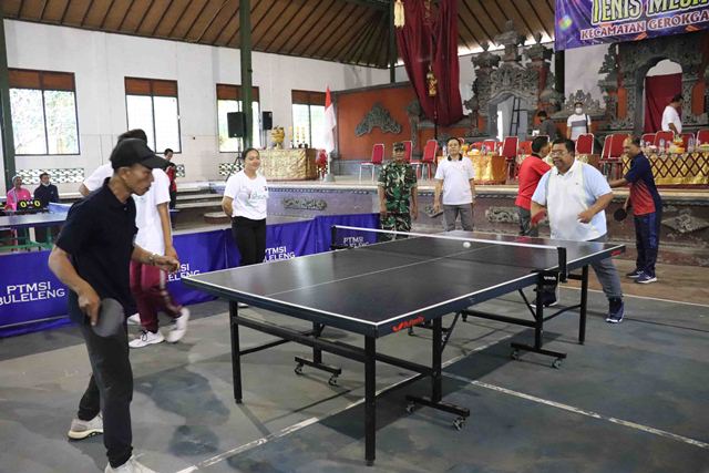 Peringati Bulan Bung Karno, KONI Kecamatan Gerokgak Gelar Kejuaraan Tenis Meja