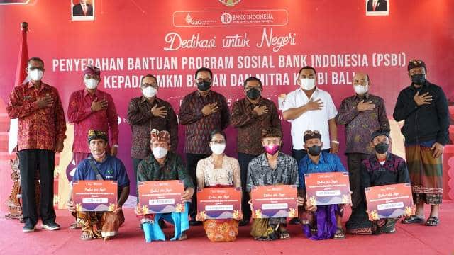 Wagub Cok Ace Hadiri Penyerahan Bantuan Sosial Oleh Bank Indonesia