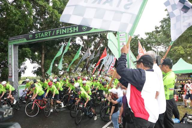 Libatkan 1.900 Pesepeda dari 30 Negara, Wagub Cok Ace Lepas Peserta Road Bike GFNY