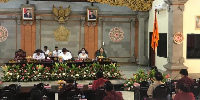 Aksi Walk Out Dua Fraksi Warnai Paripurna DPRD Tabanan