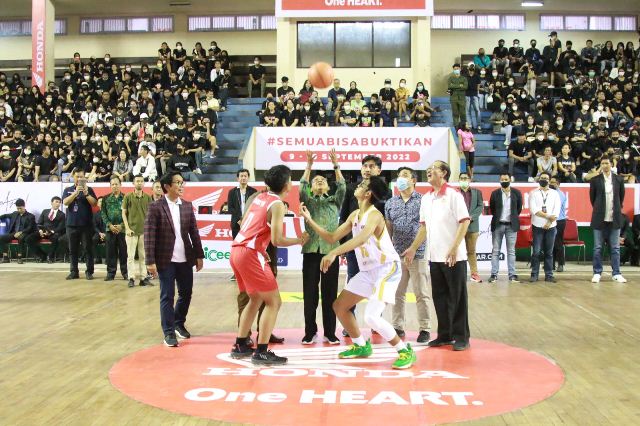 Gubernur Koster Resmi Buka Developmental Basketball Keague 2022 Bali Series