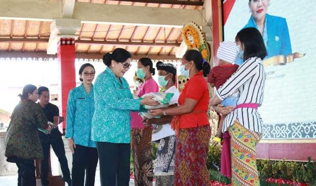 TP PKK Bali Kembali Gelar Aksi Sosial Menyapa dan Berbagi di Kabupaten Buleleng