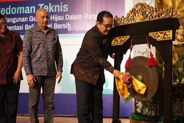 Pemerintah Provinsi Bali Terbitkan Pedoman Teknis Implementasi Peraturan Gubernur Bali Energi Bersih