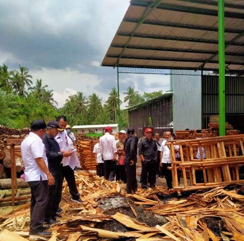 Asap Cemari Lingkungan, Dewan Sidak Pabrik Tripleks