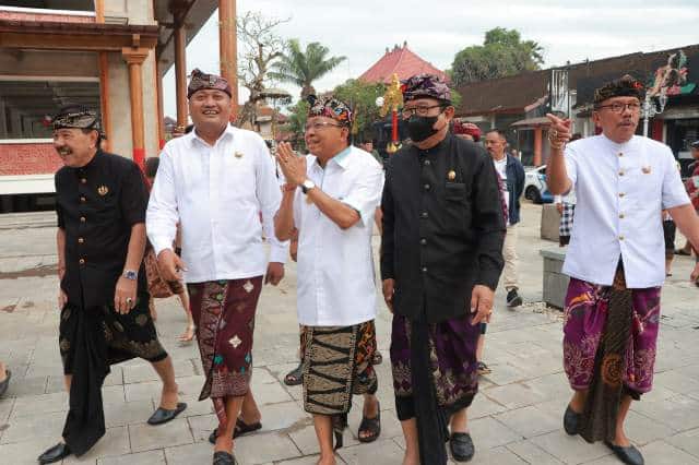 Gubernur Koster Cek Langsung Kualitas Bangunan Pasar Wisata Ubud