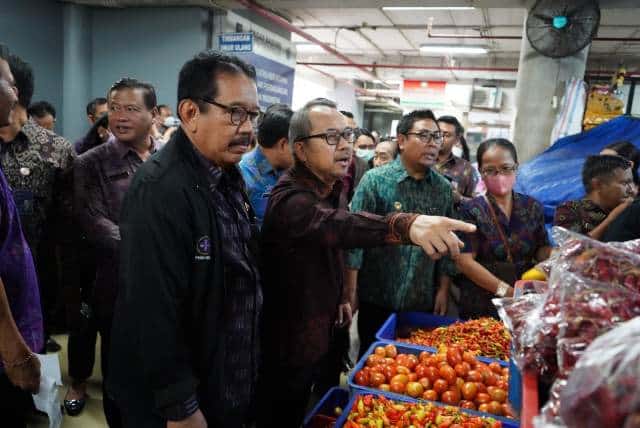 Tekan Inflasi Bali, Wagub Cok Ace Harapkan Mekanisme Informasi Antar Kabupaten Ditingkatkan