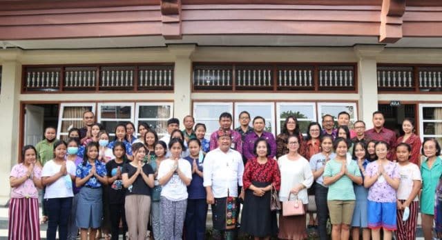 Wujudkan Tumpek Krulut Sebagai Hari Mengasihi dan Tresna Asih, Diskominfos Bali Kunjungi Panti Asuhan Tat Twam Asi