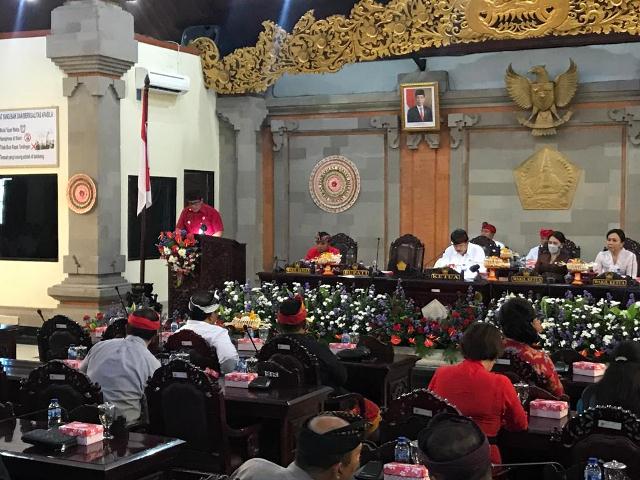 Rapat Paripurna, Bupati Tabanan Sampaikan LKPJ Tahun 2022