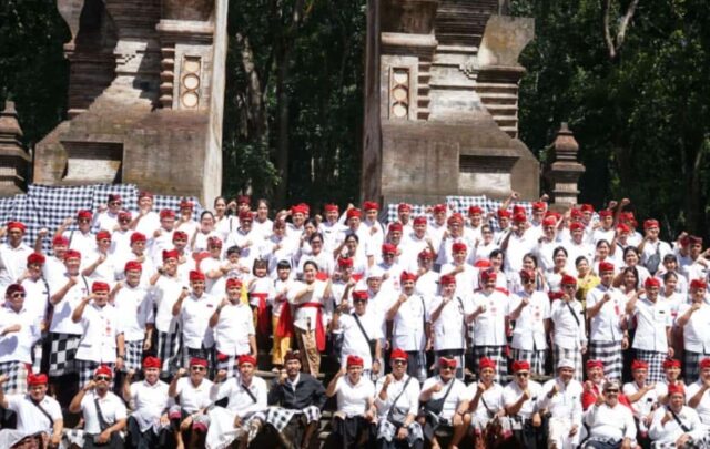 Mohon Kerahayuan Jagat, Pemkab Tabanan Ngaturang Bhakti Penganyar di Alas Purwo