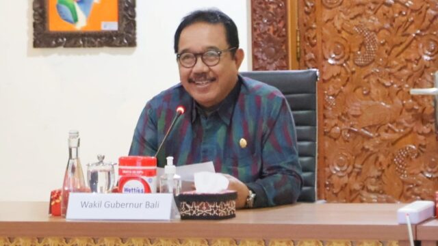 Wagub Cok Ace Buka Sosialisasi Pelaksanaan PerMen ESDM No 12 Tahun 2022