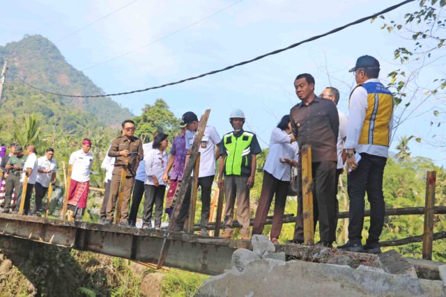 Pembangunan Jembatan Tukad Tembau Cekung