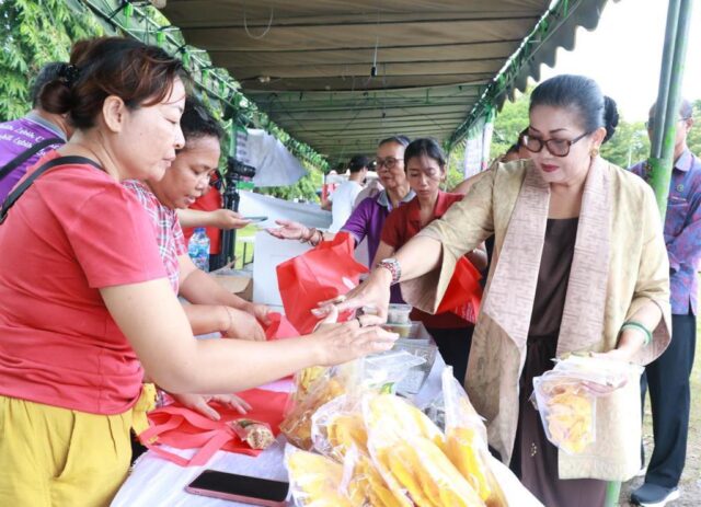 Ketua TP PKK Bali Hadiri Festival UMKM 2023 MUKI Bali