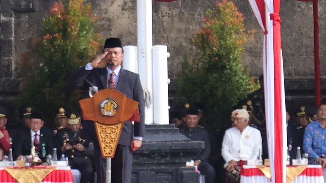 Maknai Hari Pahlawan, Sekda Dewa Indra Ajak Masyarakat Teladani Nilai Nilai Kepahlawanan