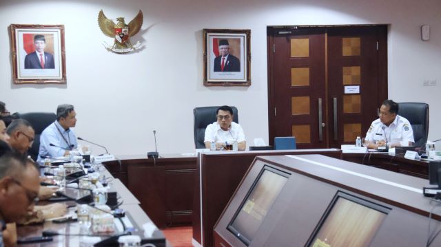 Bertemu Moeldoko, Pj. Gubernur Mahendra Jaya Sampaikan Progres Implementasi KBLBB di Bali