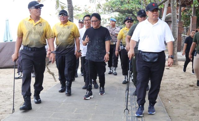 Pj. Gubernur Bali Minta Pantai Kuta Ditata Kembali Agar Tidak Terkesan Kumuh