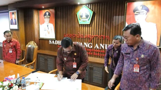 Bupati Sanjaya Dorong Inovasi Perangkat Daerah Melalui Perjanjian Kinerja