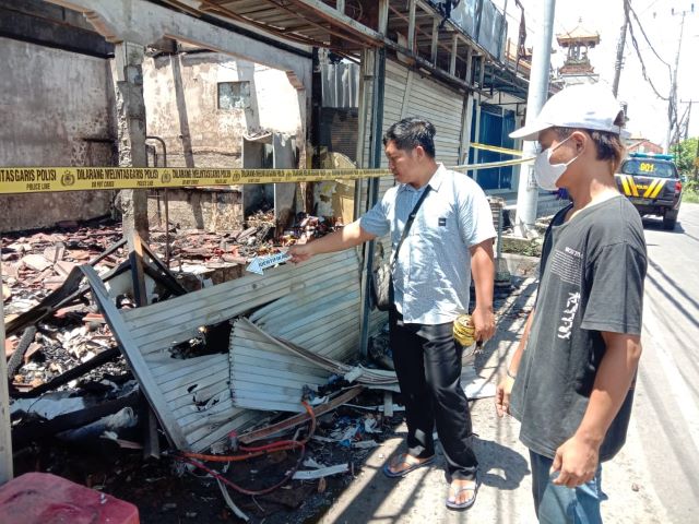 Warung Bakso Aldo Ludes Terbakar: Kerugian Ditaksir 100 Juta