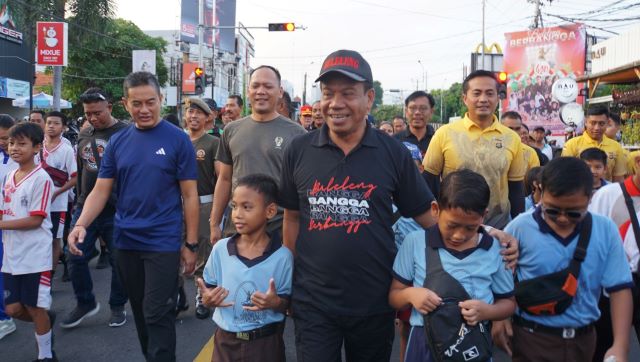 Antusiasme Peserta: Ribuan Orang Bergembira Jalan Santai Buleleng Berbangga