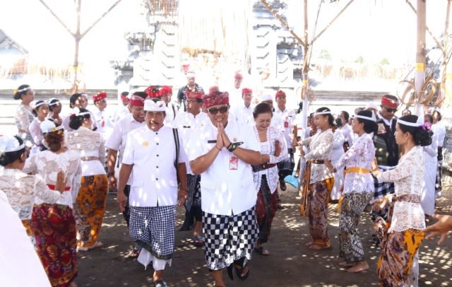 Bupati Tabanan Hadiri Upacara Karya Ngenteg Linggih di Pura Sang Hyang Landu