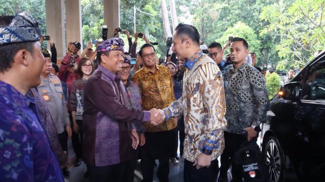 Pj. Gubernur Bali Bangga Bali Jadi Provinsi Pertama Peluncuran Layanan Elektronik Pertanahan Secara Penuh di Semua Kabupaten/Kota