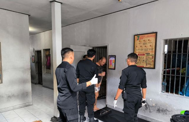 Petugas Lapas Tabanan Kembali Geledah Kamar Hunian Warga Binaan