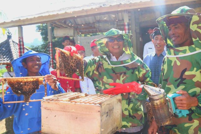 Bupati Sanjaya: Madu Lebah Jadi Potensi Unggulan Desa Selabih