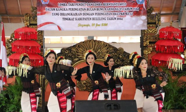 Lomba Tari Pendet dan Bernyanyi Solo Bulan Bung Karno