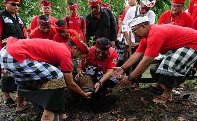 Merawat Pertiwi Taman Gumi Banten di Pura Luhur Batukau