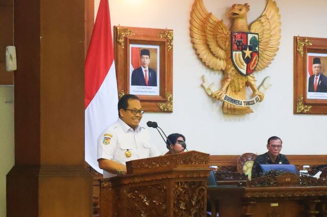 Pj. Gubernur Bali Jelaskan Ranperda Pertanggungjawaban APBD 2023 dan RPJPD Provinsi